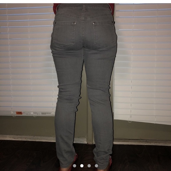 Gray Ripped Jean - Picture 3 of 3